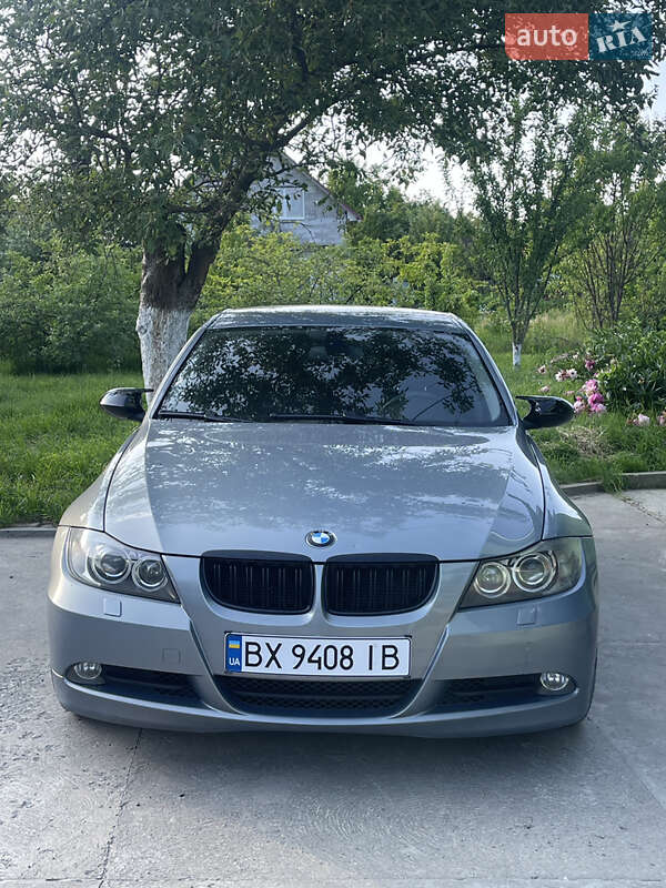 Седан BMW 3 Series 2005 в Каменец-Подольском
