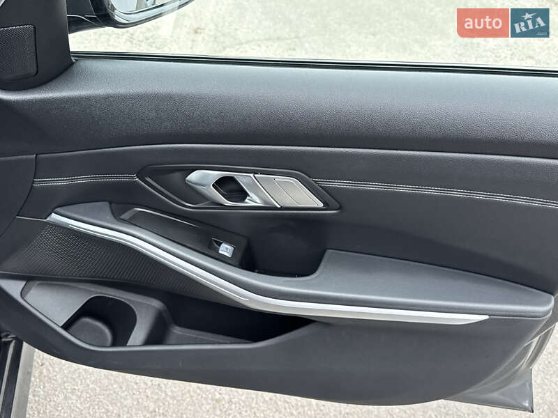 Седан BMW 3 Series 2019 в Днепре фото 19 Седан BMW 3 Series 2019 в Днепре