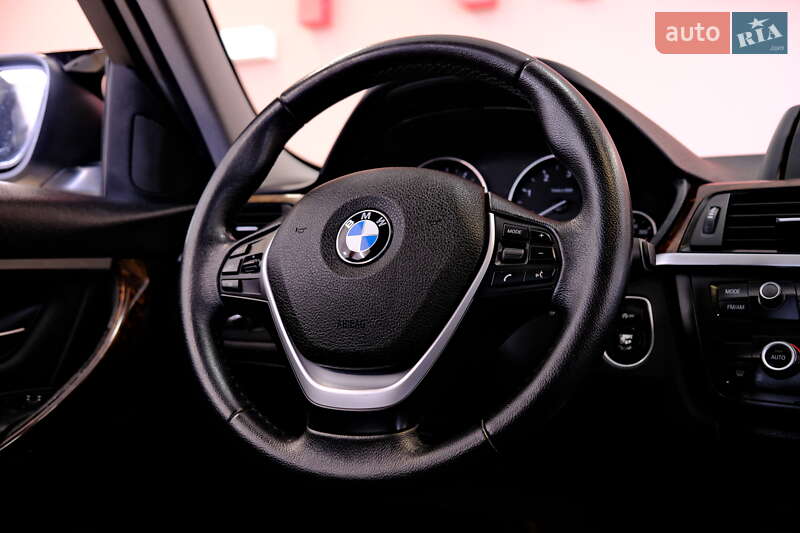 Седан BMW 3 Series 2013 в Одесі