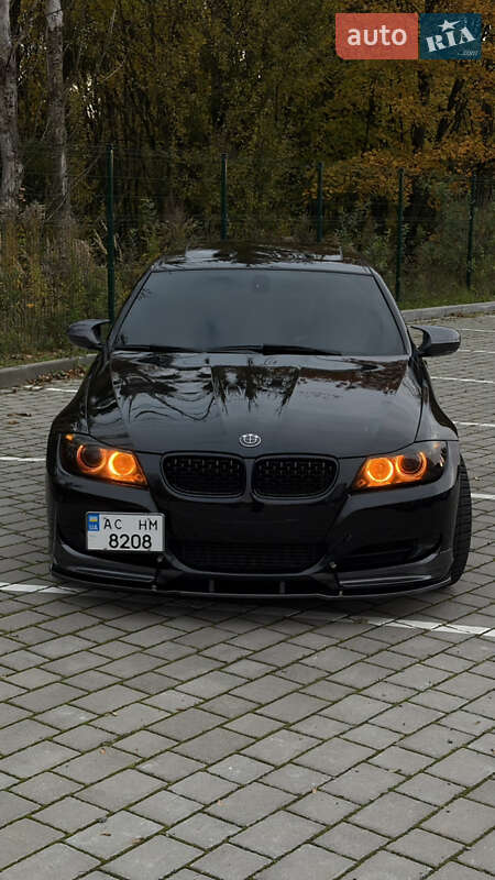 Седан BMW 3 Series 2010 в Луцке