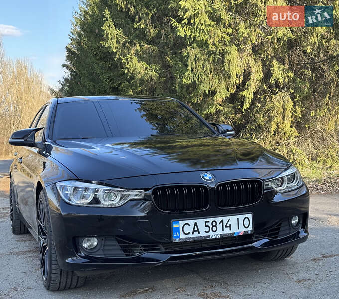 Седан BMW 3 Series 2012 в Умани