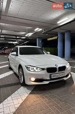 Седан BMW 3 Series 2013 в Киеве