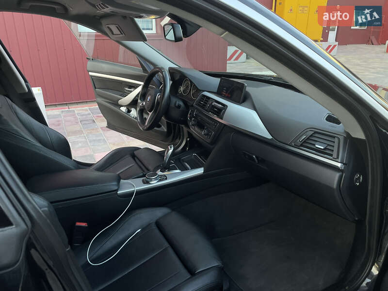 Седан BMW 3 Series 2014 в Львові