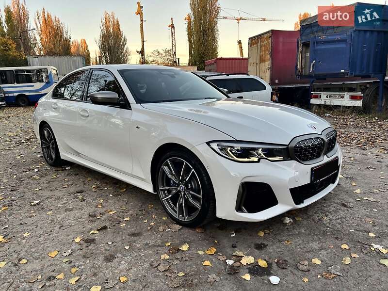 Седан BMW 3 Series 2022 в Одессе