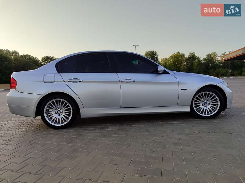 Седан BMW 3 Series 2006 в Желтых Водах