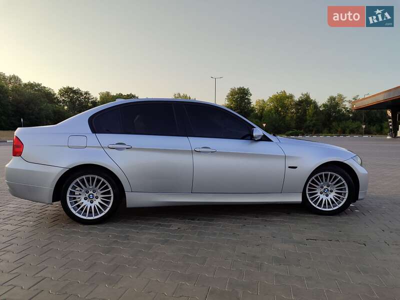 Седан BMW 3 Series 2006 в Желтых Водах