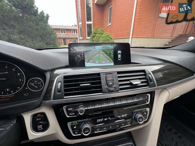 Седан BMW 3 Series 2016 в Києві