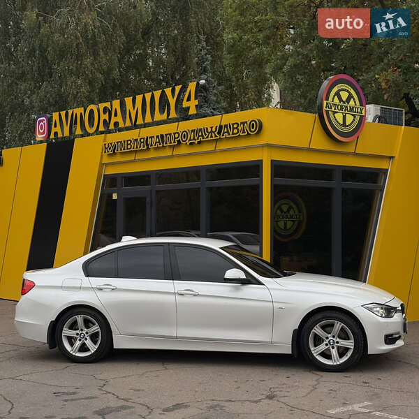 Седан BMW 3 Series 2012 в Киеве