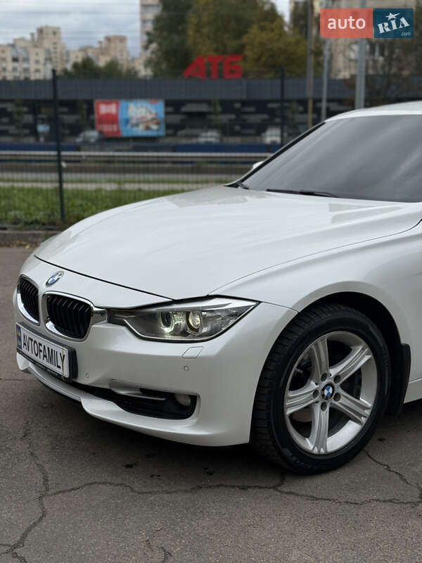 Седан BMW 3 Series 2012 в Киеве
