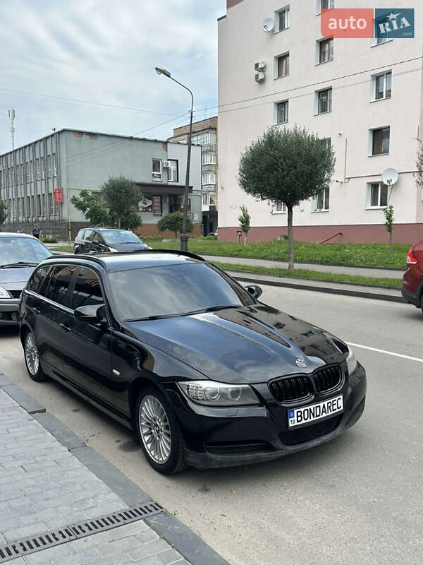 BMW 3 Series 2011