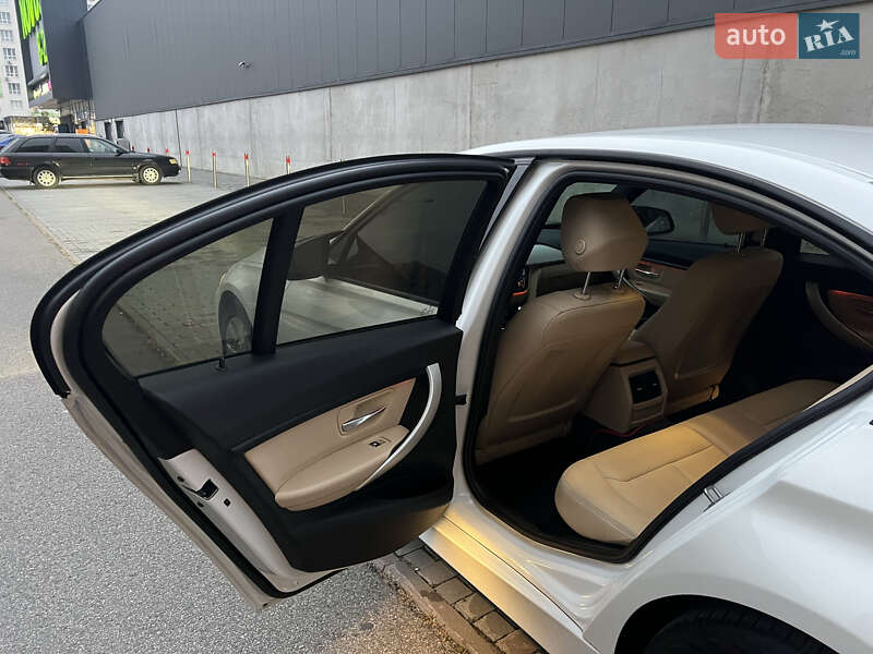 Седан BMW 3 Series 2017 в Вишневом фото 18 Седан BMW 3 Series 2017 в Вишневом