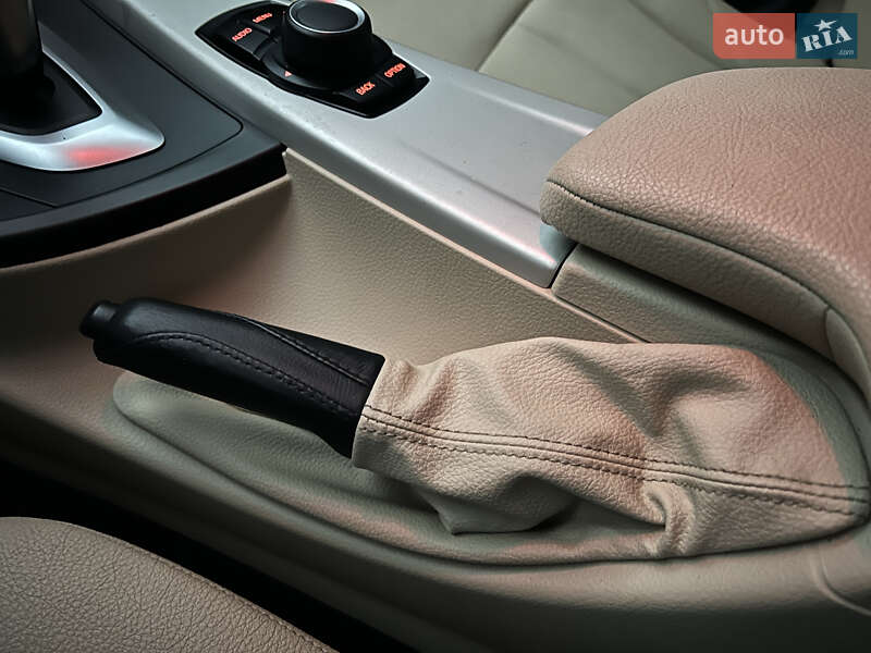 Седан BMW 3 Series 2017 в Вишневом фото 36 Седан BMW 3 Series 2017 в Вишневом