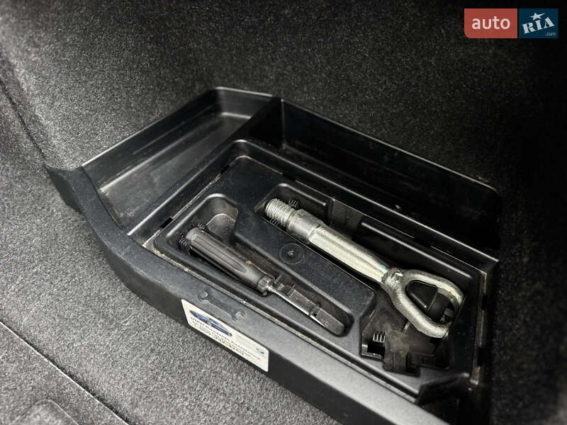 Седан BMW 3 Series 2013 в Житомире