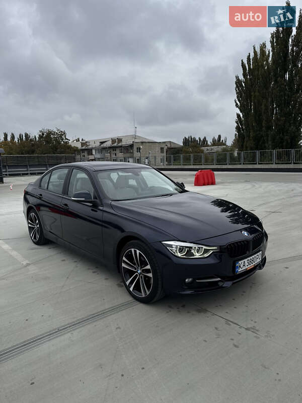 Седан BMW 3 Series 2014 в Киеве