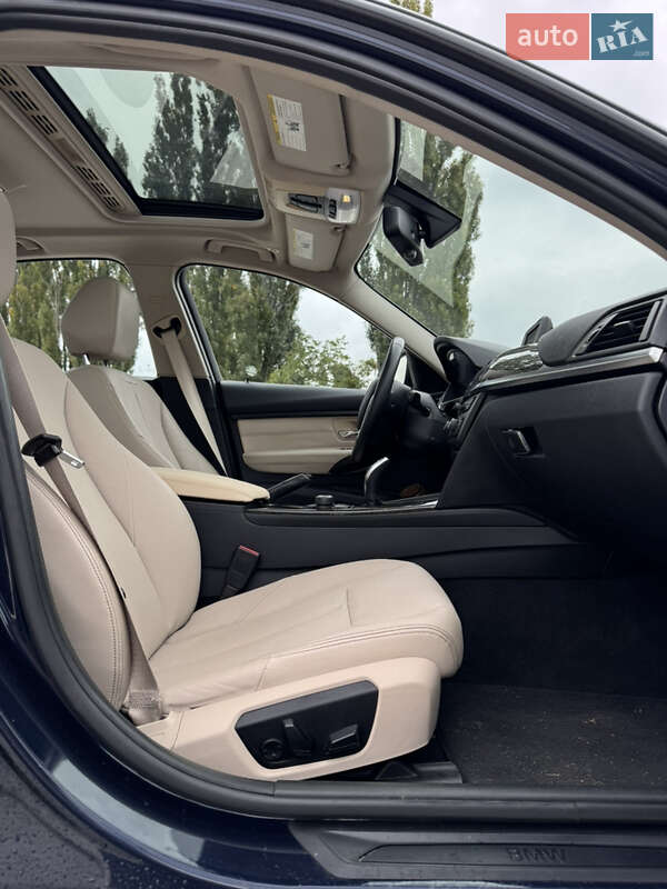 Седан BMW 3 Series 2014 в Киеве