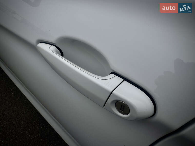 Седан BMW 3 Series 2014 в Киеве