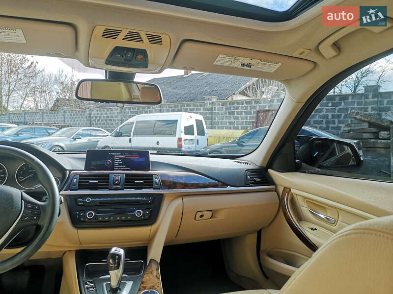 Седан BMW 3 Series 2013 в Калуше