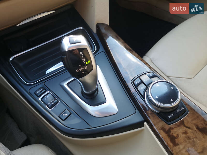 Седан BMW 3 Series 2013 в Калуше