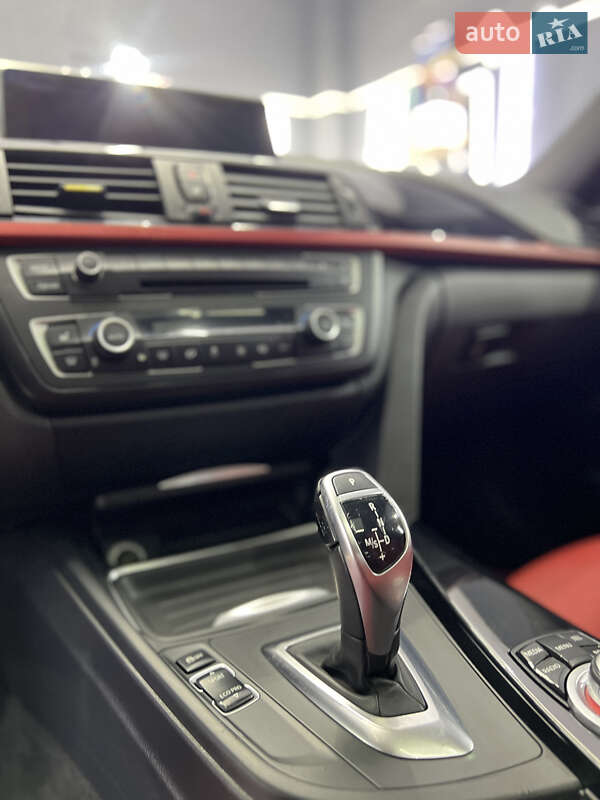 Седан BMW 3 Series 2012 в Львове