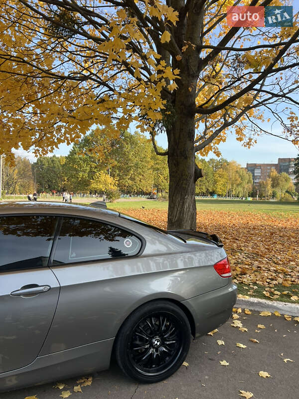 Купе BMW 3 Series 2008 в Ровно