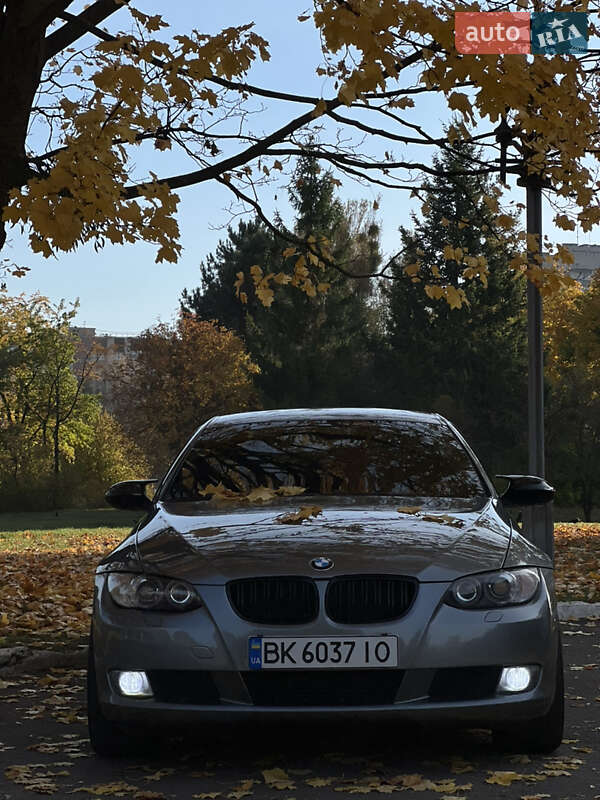 Купе BMW 3 Series 2008 в Ровно