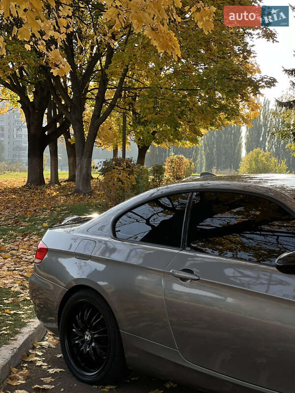 Купе BMW 3 Series 2008 в Ровно