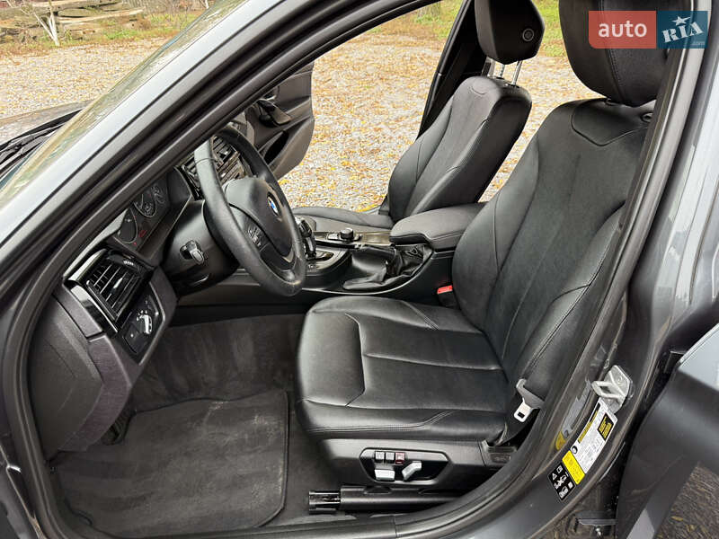 Седан BMW 3 Series 2017 в Ровно фото 15 Седан BMW 3 Series 2017 в Ровно