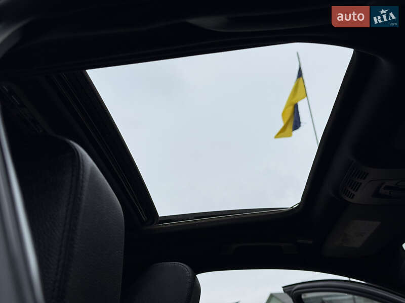 Седан BMW 3 Series 2017 в Ровно фото 24 Седан BMW 3 Series 2017 в Ровно