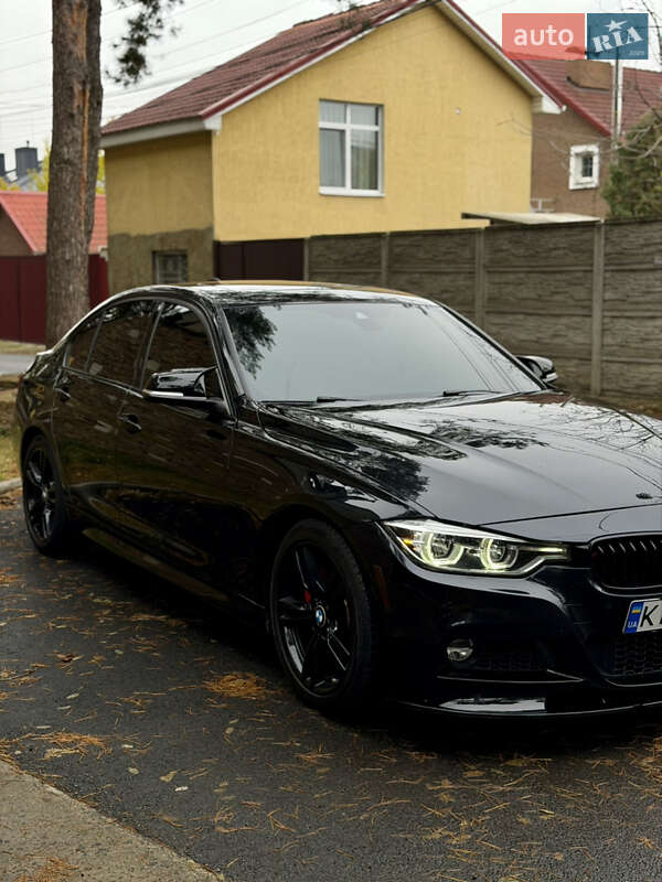 Седан BMW 3 Series 2016 в Киеве