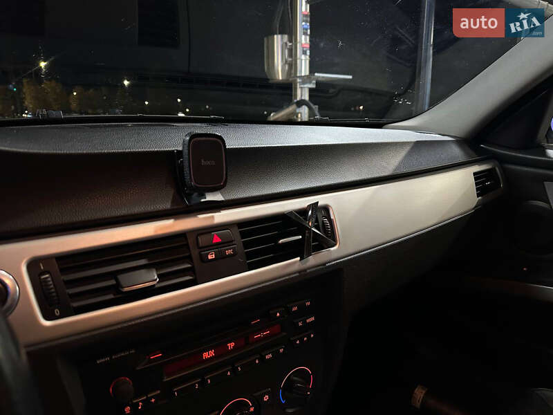 Седан BMW 3 Series 2006 в Умани