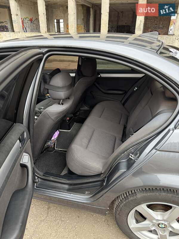 Седан BMW 3 Series 2001 в Тернополе