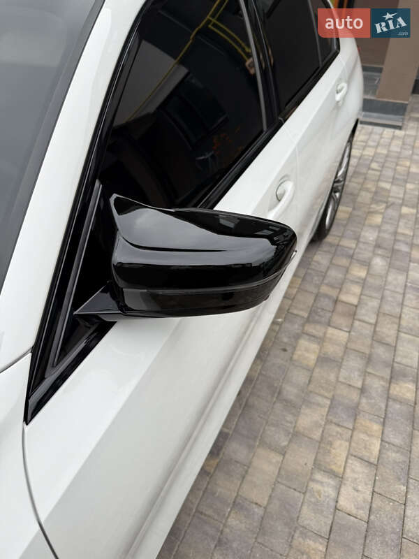 Седан BMW 3 Series 2020 в Одессе