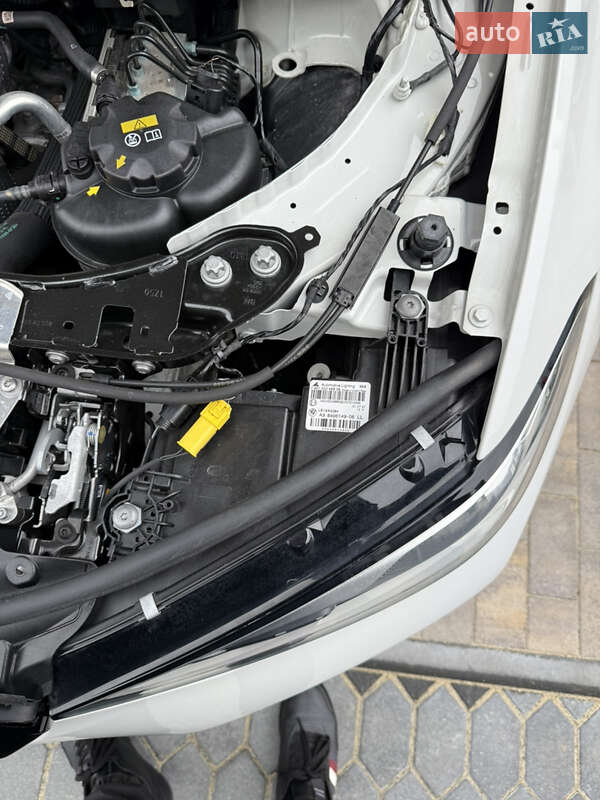 Седан BMW 3 Series 2020 в Одессе