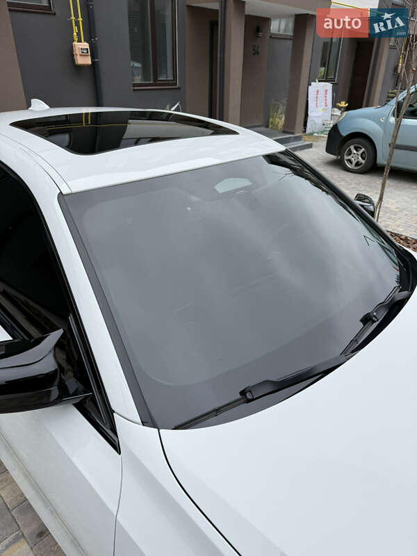 Седан BMW 3 Series 2020 в Одессе