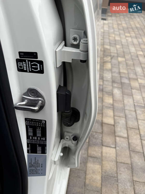 Седан BMW 3 Series 2020 в Одессе