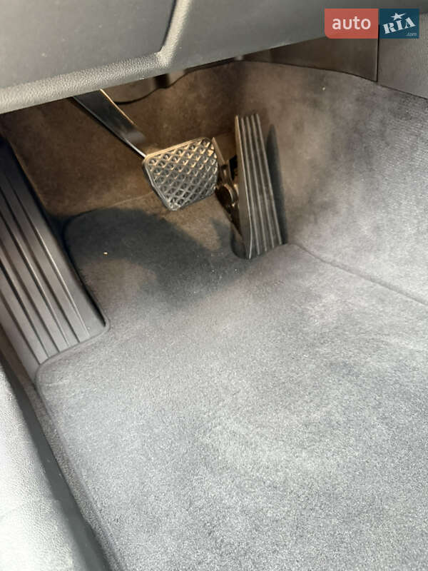 Седан BMW 3 Series 2020 в Одессе