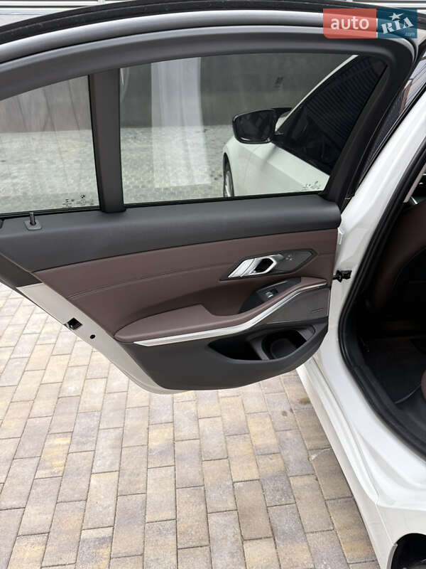 Седан BMW 3 Series 2020 в Одессе