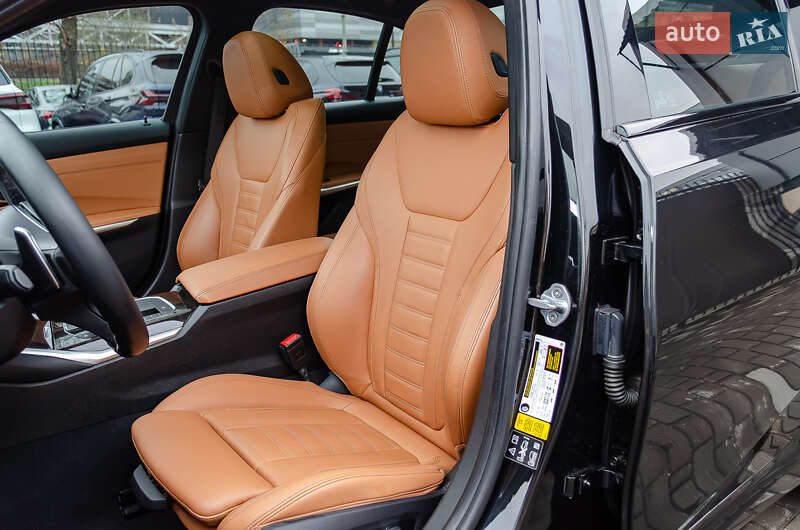 Седан BMW 3 Series 2019 в Києві
