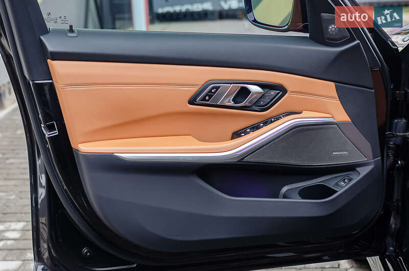 Седан BMW 3 Series 2019 в Києві