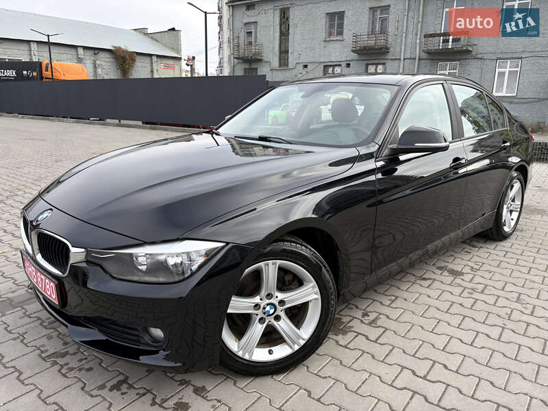 Седан BMW 3 Series 2014 в Львові