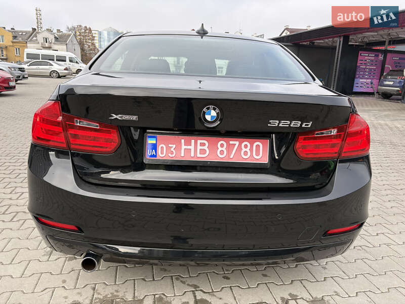 Седан BMW 3 Series 2014 в Львові