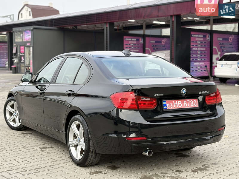 Седан BMW 3 Series 2014 в Львові