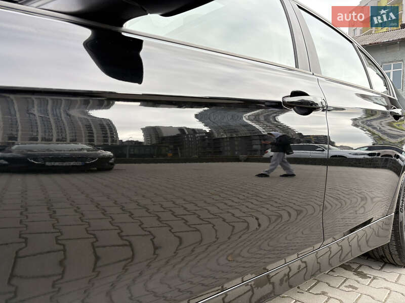 Седан BMW 3 Series 2014 в Львові