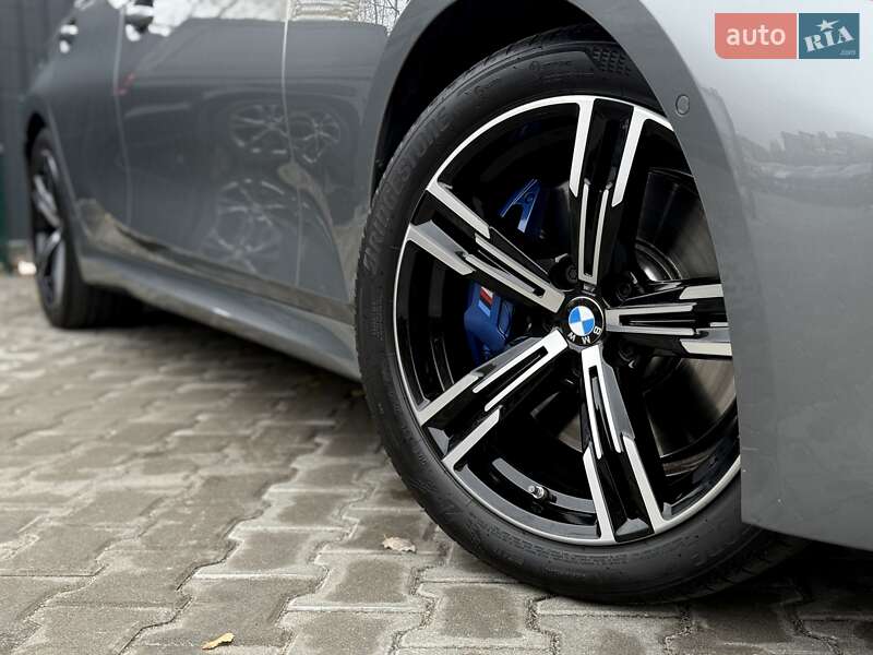 Седан BMW 3 Series 2025 в Киеве фото 17 Седан BMW 3 Series 2025 в Киеве
