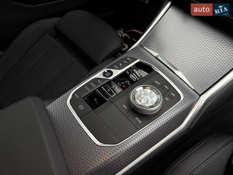Седан BMW 3 Series 2025 в Киеве фото 29 Седан BMW 3 Series 2025 в Киеве