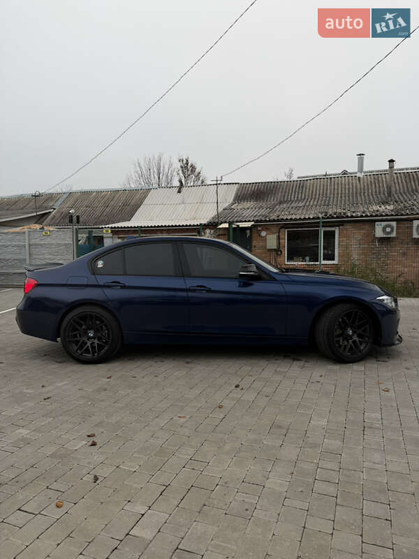 Седан BMW 3 Series 2016 в Житомире