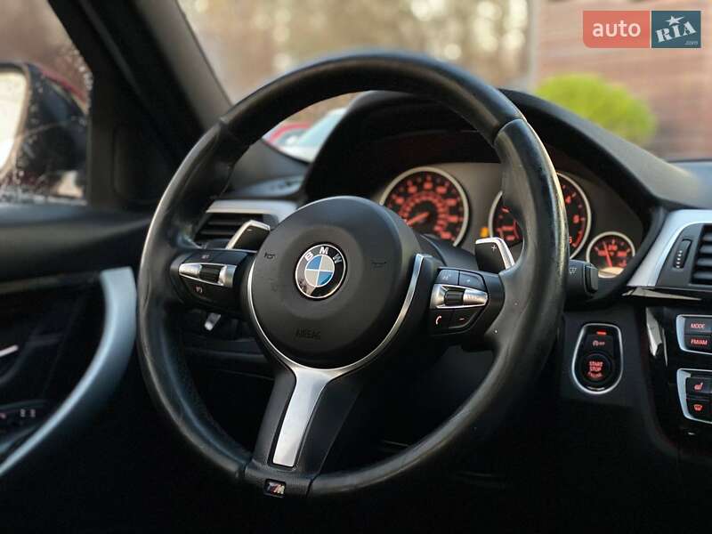 Седан BMW 3 Series 2016 в Львове