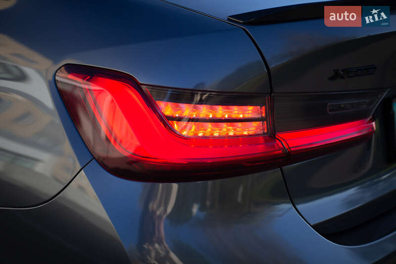 Седан BMW 3 Series 2020 в Виннице