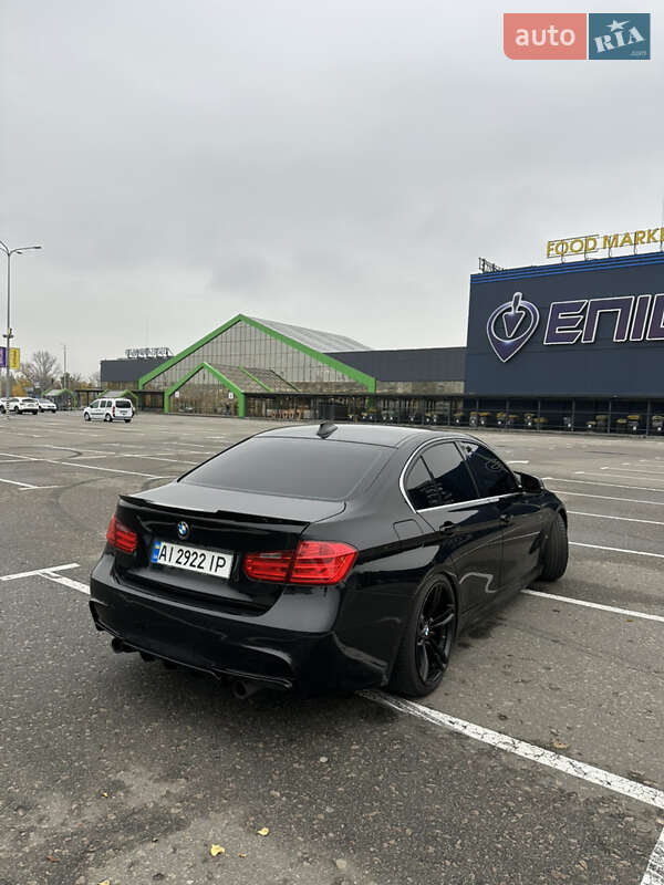 Седан BMW 3 Series 2014 в Киеве