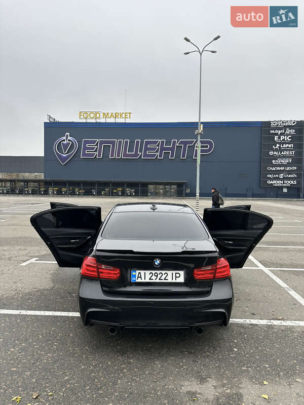 Седан BMW 3 Series 2014 в Киеве